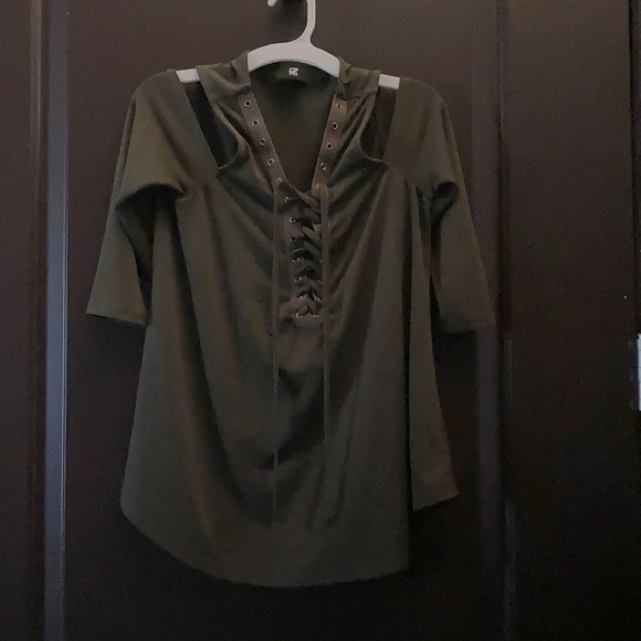 Women’s lace up top - Picture 1 of 7